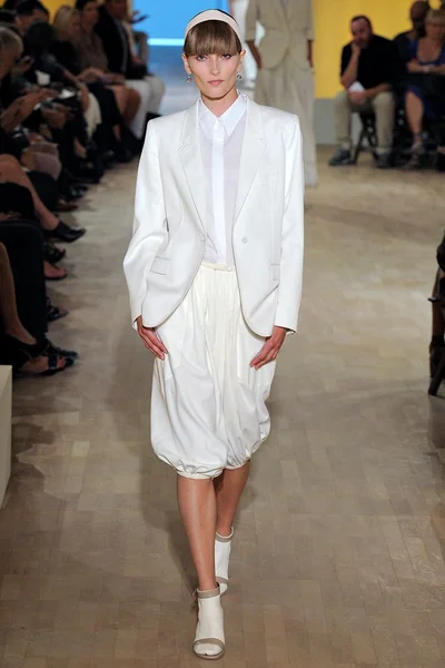 Look 1